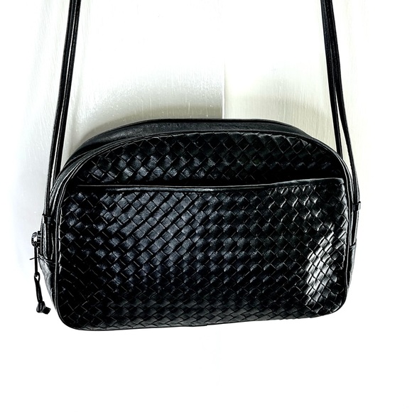 Ganson/Black/ShoulderbagWeave/Double Strap/Zipper Closure/Vintage/Hong Kong - Picture 3 of 15